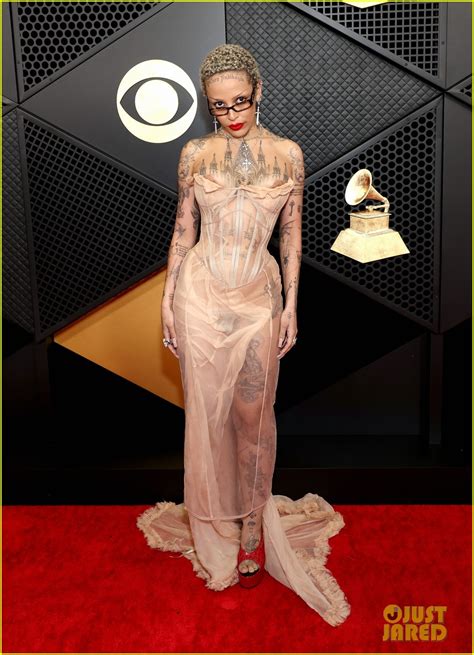 doja cat nipple out at grammys|Doja Cat Shows Off New Tattoos and Nipples at 2024 Grammys